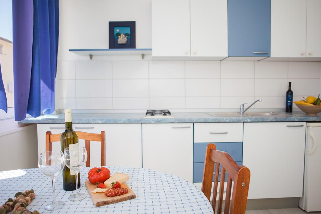 Hana Home - Apartments Tisno Buitenkant foto