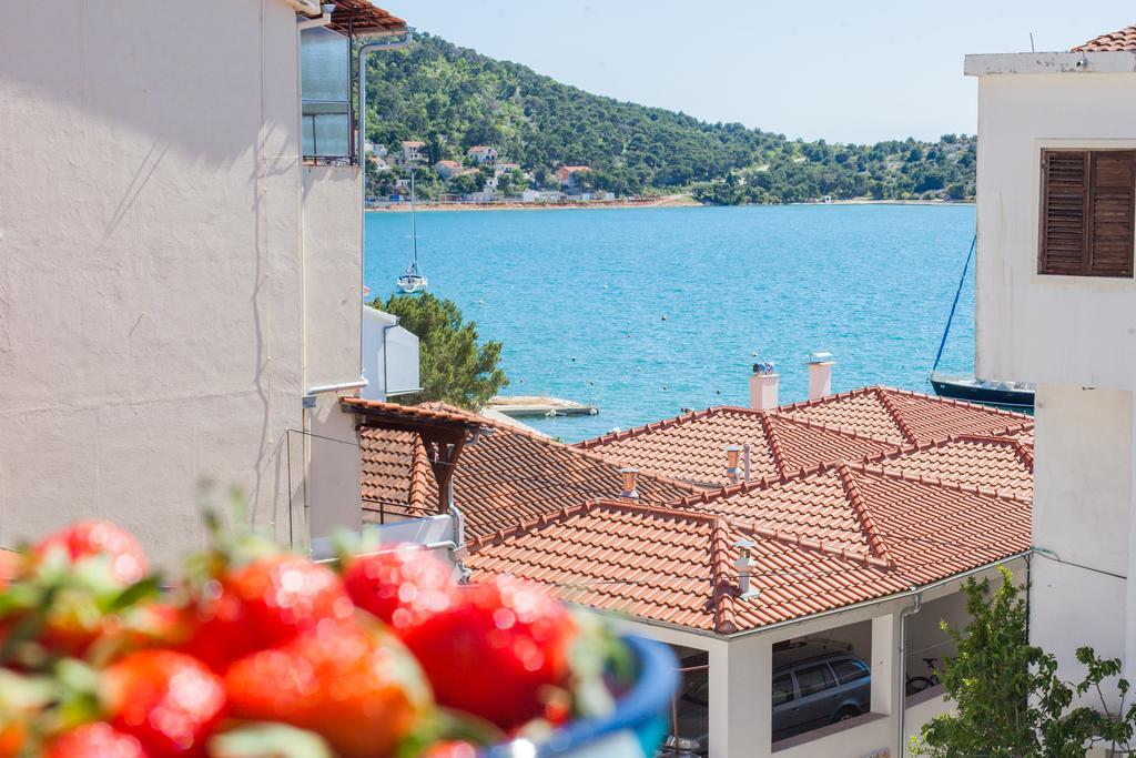 Hana Home - Apartments Tisno Buitenkant foto