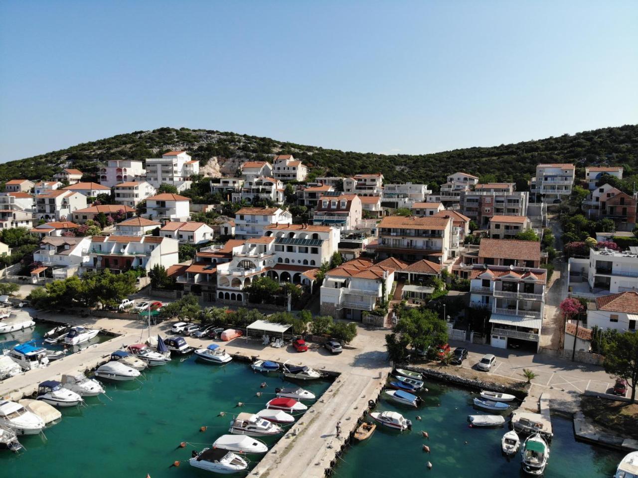 Hana Home - Apartments Tisno Buitenkant foto